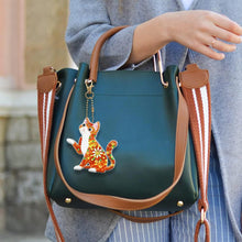 Cargar imagen en el visor de la galería, Llavero Diamond Painting 5D Gatos Conjunto de 5 Piezas