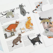 Cargar imagen en el visor de la galería, Llavero Diamond Painting 5D Gatos 9 Piezas