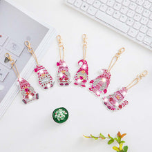 Cargar imagen en el visor de la galería, Llavero Diamond Painting 5D Gnomo Rosa