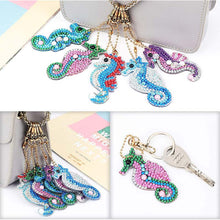 Cargar imagen en el visor de la galería, Llavero Diamond Painting 5D Caballitos de Mar 5 Piezas