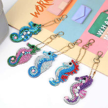 Cargar imagen en el visor de la galería, Llavero Diamond Painting 5D Caballitos de Mar 5 Piezas