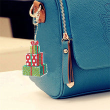 Cargar imagen en el visor de la galería, Llavero Diamond Painting 5D Navidad 5 Piezas