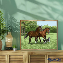 Cargar imagen en el visor de la galería, Pintar Por Números - Dos Caballos Y Perros - Figuredart - Animales Caballos Perros