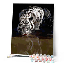Cargar imagen en el visor de la galería, Pintar Por Números - Tigre Reflexión - Figuredart - Animales Tigres