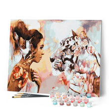 Cargar imagen en el visor de la galería, Pintar por números | Mujer y tigre | Novedades Animales Tigres pintura abstracta Intermedio | FiguredArt