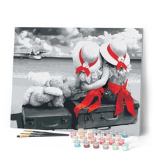 Cargar imagen en el visor de la galería, Pintar Por Números - Dos Chicas Grises Con Sombreros Rojos - Figuredart - Paisajes
