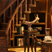 Cargar imagen en el visor de la galería, Book Nook - Biblioteca de Rimas Antiguas