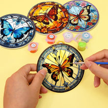 Cargar imagen en el visor de la galería, Pintar por números Posavasos 15cm (4 piezas) - Alas Vibrantes: Un Cuarteto de Mariposas