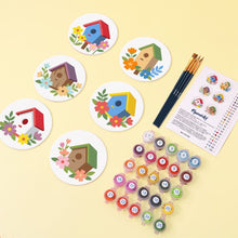 Cargar imagen en el visor de la galería, Pintar por números Posavasos 10cm (6 piezas) - Pueblo de casitas para pájaros