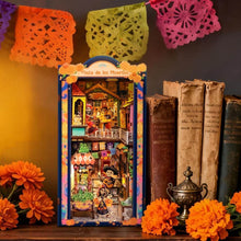 Cargar imagen en el visor de la galería, Book Nook - Plaza de los Muertos