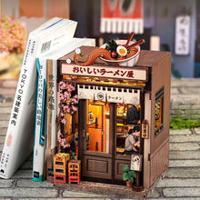 Cargar imagen en el visor de la galería, Book Nook - Kioto encantador