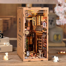 Cargar imagen en el visor de la galería, Book Nook - El Callejón Esperando al Gato