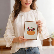 Cargar imagen en el visor de la galería, Punch Needle Kit (4 piezas) con marcos - Cesta Floral