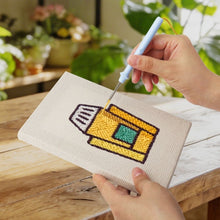 Cargar imagen en el visor de la galería, Punch Needle Kit (4 piezas) con marcos - Diversión de Comida Rápida