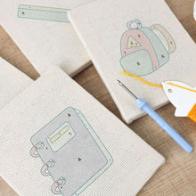 Cargar imagen en el visor de la galería, Punch Needle Kit (4 piezas) con marcos - Ambiente de Estudio