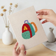 Cargar imagen en el visor de la galería, Punch Needle Kit (4 piezas) con marcos - Ambiente de Estudio