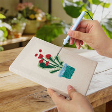 Cargar imagen en el visor de la galería, Punch Needle Kit (4 piezas) con marcos - Ambiente Jardín en Casa