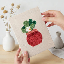 Cargar imagen en el visor de la galería, Punch Needle Kit (4 piezas) con marcos - Ambiente Jardín en Casa