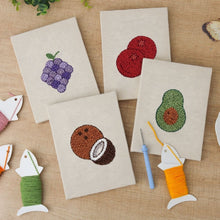 Cargar imagen en el visor de la galería, Punch Needle Kit (4 piezas) con marcos - Fiesta de Frutas 2