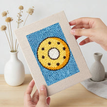 Cargar imagen en el visor de la galería, Punch Needle Kit (4 piezas) con marcos - Frutas y Dulces