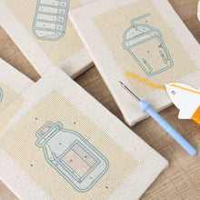 Cargar imagen en el visor de la galería, Punch Needle Kit (4 piezas) con marcos - Comida Sabrosa