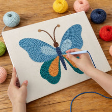 Cargar imagen en el visor de la galería, Punch Needle Kit con marco - Mariposa Azul