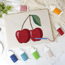Cargar imagen en el visor de la galería, Punch Needle Kit con marco - Cerezas