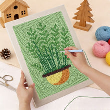 Cargar imagen en el visor de la galería, Punch Needle Kit con marco - Helechos en Maceta