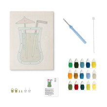 Cargar imagen en el visor de la galería, Punch Needle Kit con marco - Bebida Exótica