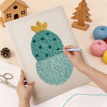 Cargar imagen en el visor de la galería, Punch Needle Kit con marco - Pequeño Cactus Feliz