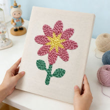 Cargar imagen en el visor de la galería, Punch Needle Kit con marco - Pétalos de Primavera