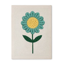 Cargar imagen en el visor de la galería, Punch Needle Kit con marco - Flor Cielo Azul Figured'Art