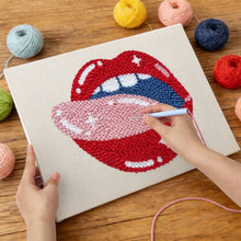 Cargar imagen en el visor de la galería, Punch Needle Kit con marco - Labios Pop Art