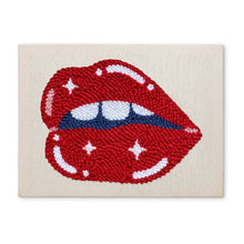Cargar imagen en el visor de la galería, Punch Needle Kit con marco - Labios Brillantes Figured'Art