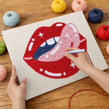 Cargar imagen en el visor de la galería, Punch Needle Kit con marco - Beso Estrellado