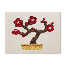 Cargar imagen en el visor de la galería, Punch Needle Kit con marco - Bonsái de Flor de Cerezo Figured'Art