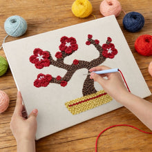 Cargar imagen en el visor de la galería, Punch Needle Kit con marco - Bonsái de Flor de Cerezo