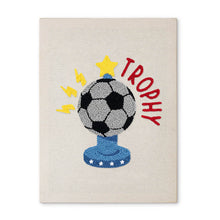 Cargar imagen en el visor de la galería, Punch Needle Kit con marco - Trofeo de Fútbol Figured'Art
