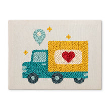 Cargar imagen en el visor de la galería, Punch Needle Kit con marco - Entrega de Amor Figured'Art