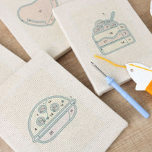Cargar imagen en el visor de la galería, Punch Needle Kit (4 piezas) con marcos - Favoritos Deliciosos 2