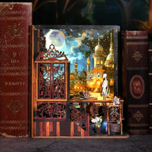 Cargar imagen en el visor de la galería, Book Nook - Casa de los Hechizos
