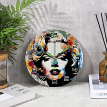 Cargar imagen en el visor de la galería, Reloj de Pintar por Números - Retrato de Marilyn