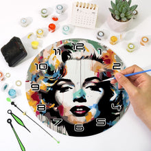 Cargar imagen en el visor de la galería, Reloj de Pintar por Números - Retrato de Marilyn