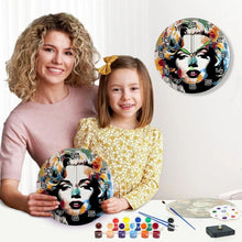 Cargar imagen en el visor de la galería, Reloj de Pintar por Números - Retrato de Marilyn