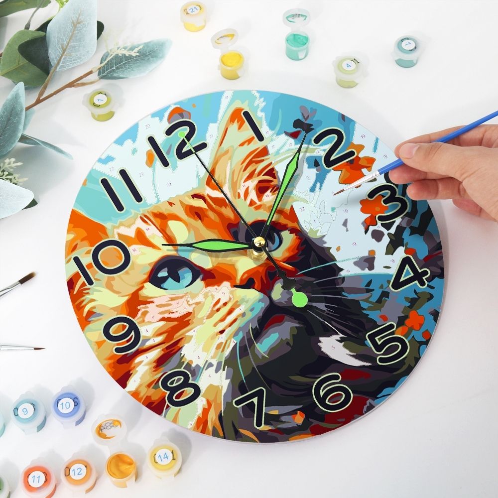 Reloj de Pintar por Números - Gato Curioso