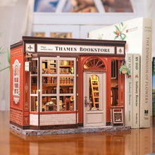 Cargar imagen en el visor de la galería, Casa Miniatura - Librería sobre el Támesis
