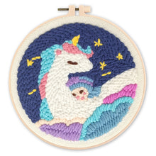 Cargar imagen en el visor de la galería, Punch Needle Unicornio y bebé