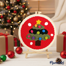 Cargar imagen en el visor de la galería, Punch Needle Árbol de Navidad 2