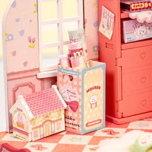Cargar imagen en el visor de la galería, Casa Miniatura - La dulce noche de Mousse