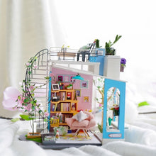 Cargar imagen en el visor de la galería, Casa Miniatura Ático de Dora